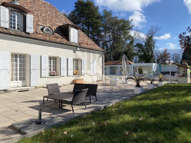 Charmante maison de campagne avec vue dégagée