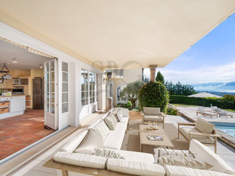 Un écrin méditerranéen entre vignes et lac